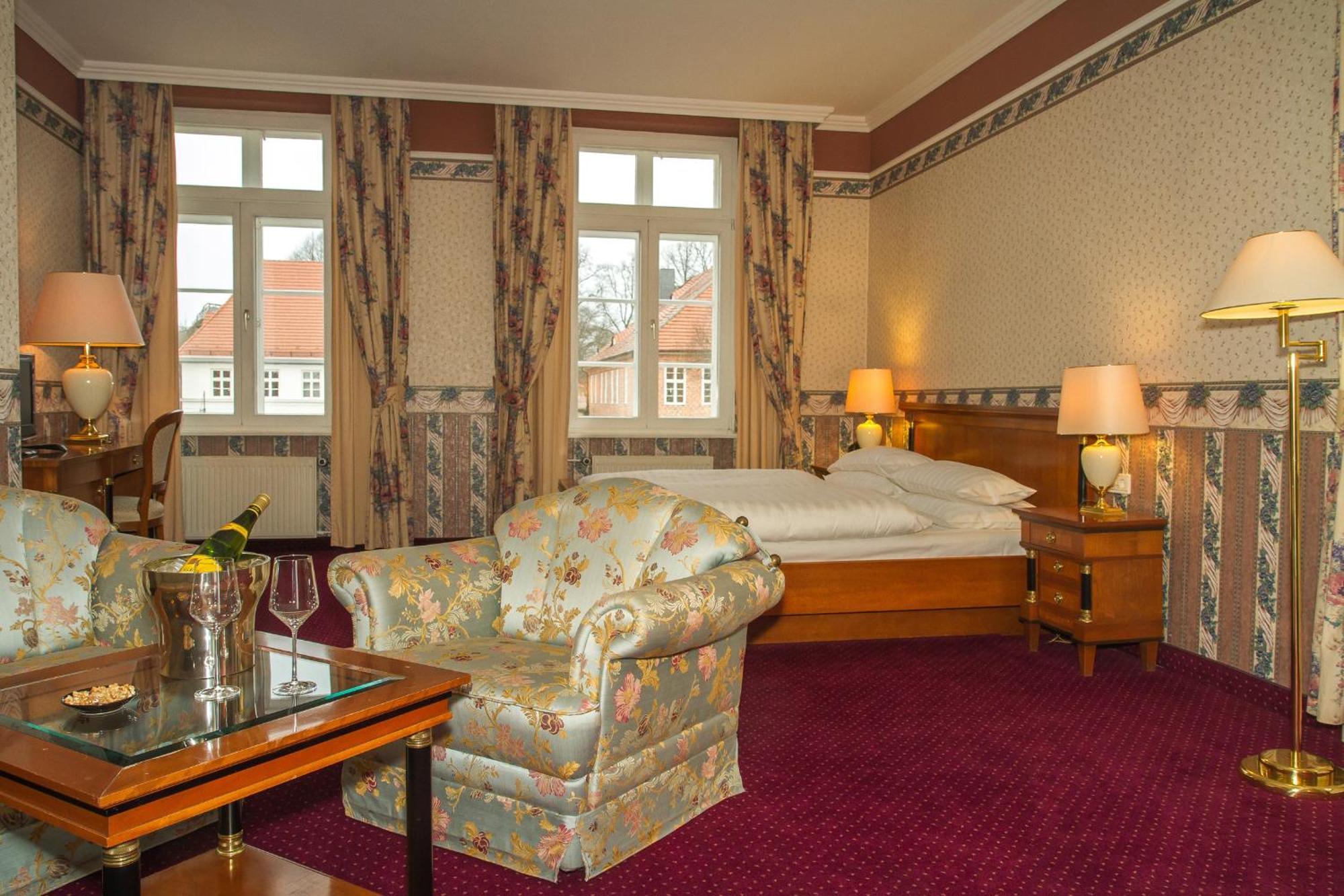 Hotel De Weimar Людвигслюст Экстерьер фото